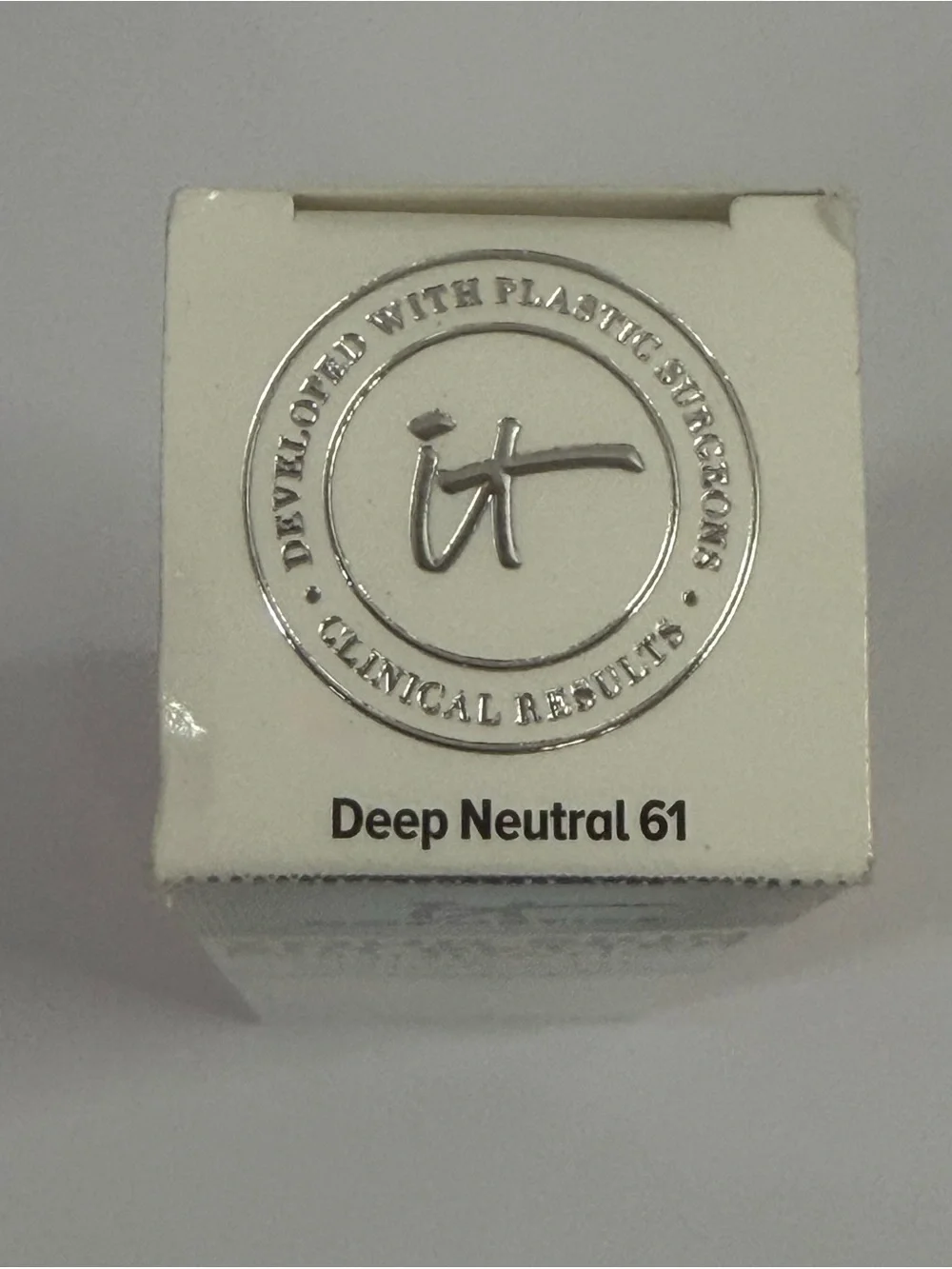 61 Deep Neutral IT Cosmetics Your Skin But Better Foundation 1 oz NIB
